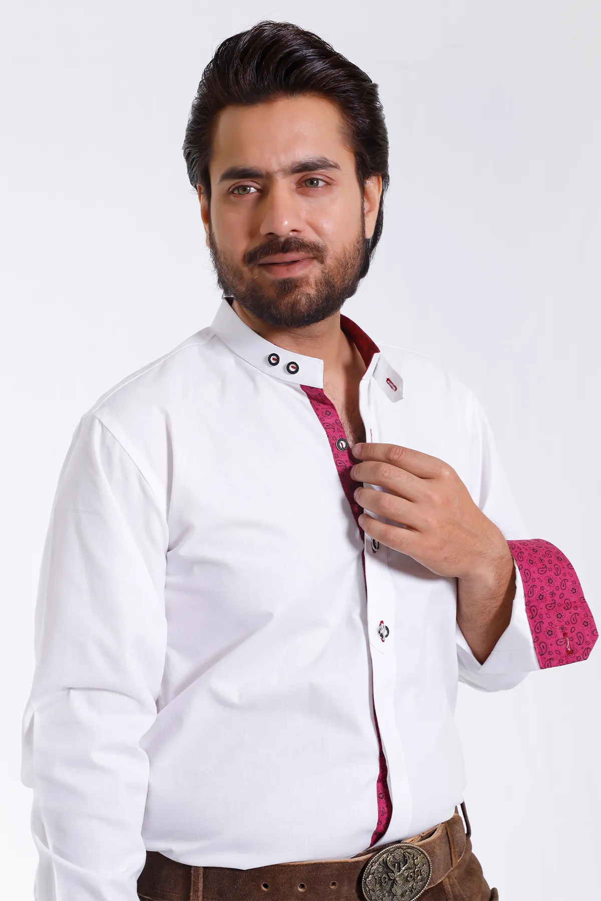 Alpine Elegance White Lederhosen Shirt with Red Accents - Image 3