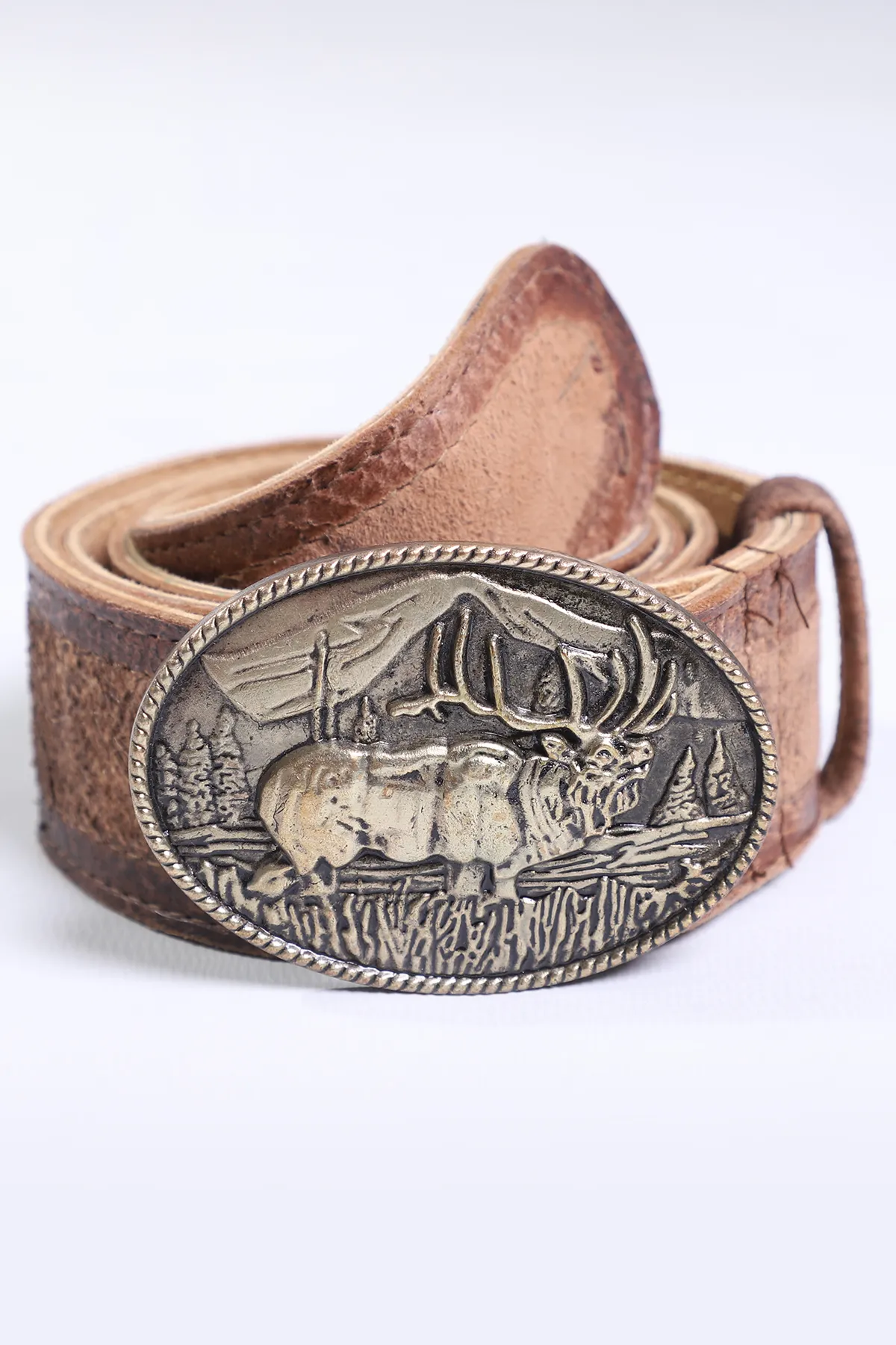 Rustic Brown Traditional Leather Belt - Image 2