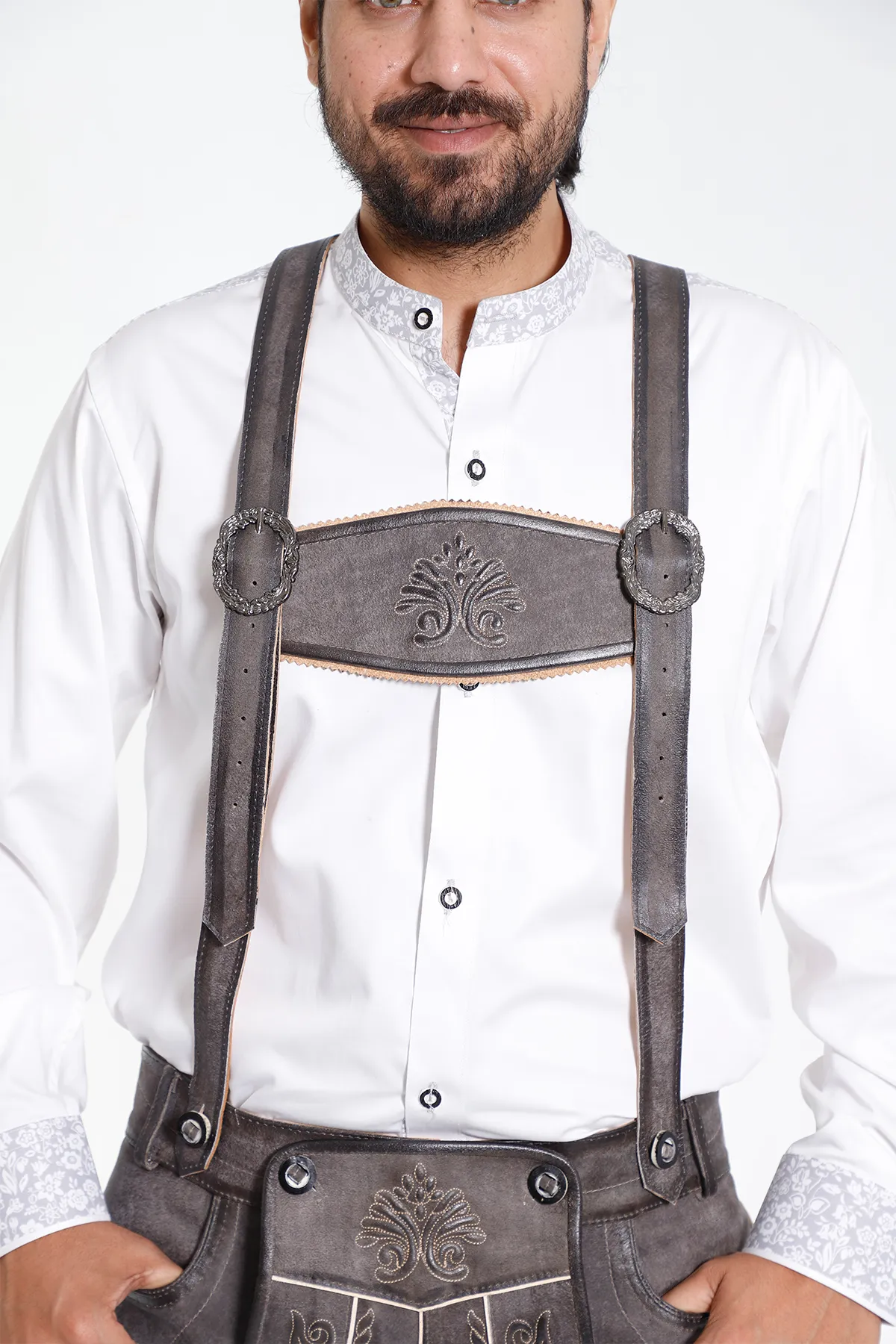 Trachten Short Lederhosen Classic Black - Image 5