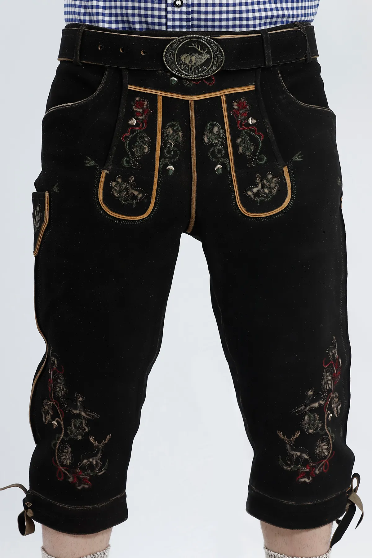 Traditional German Bundhosen in Black - Image 3