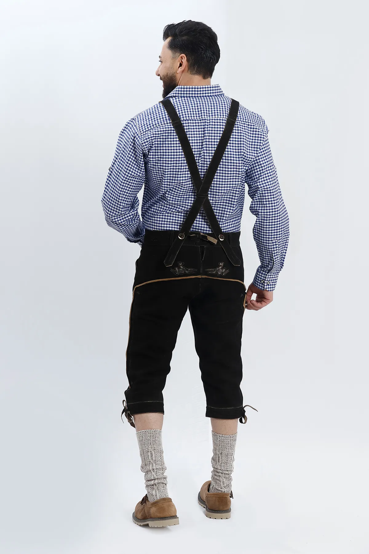 Traditional German Bundhosen in Black - Image 7