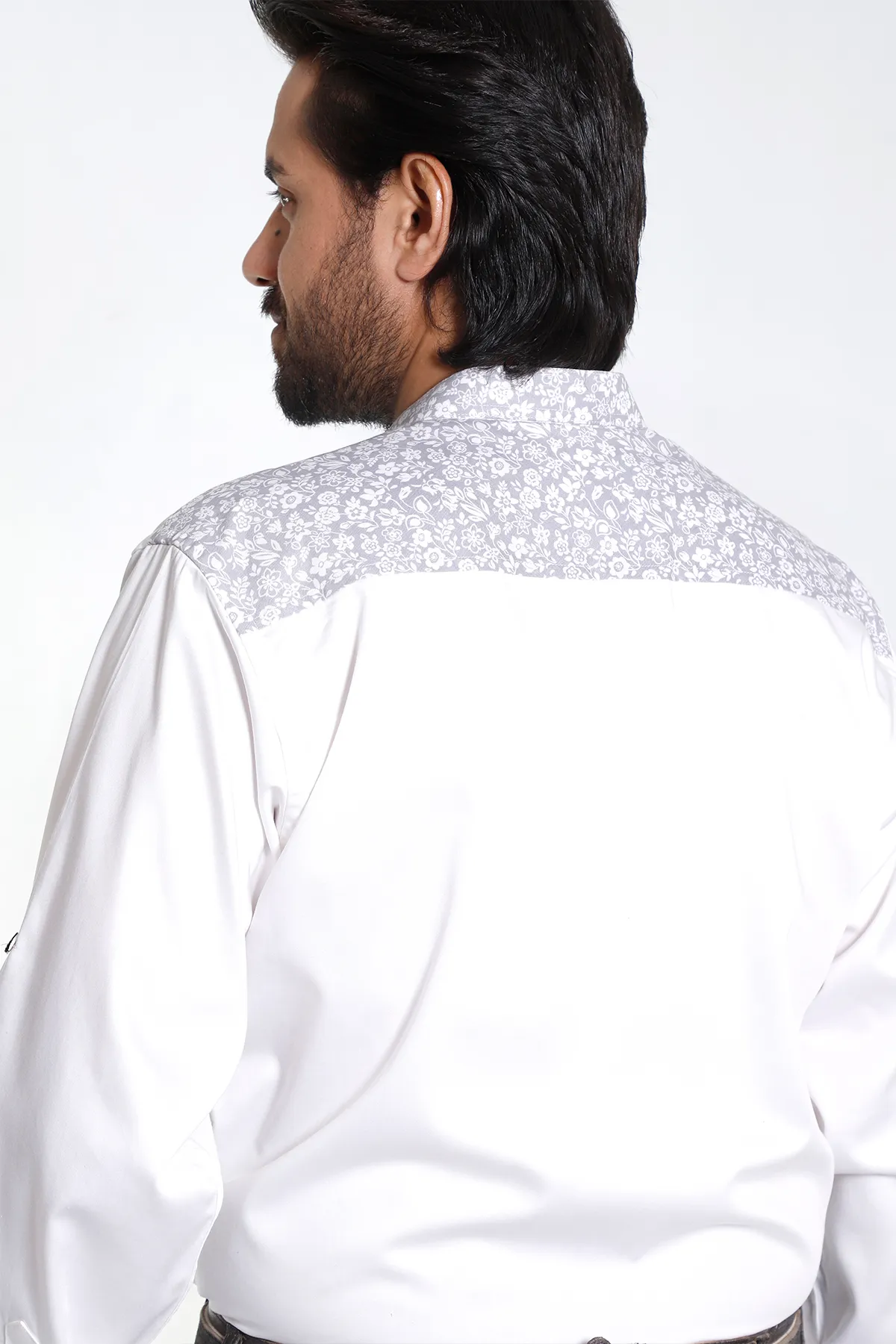White Lederhosen Shirt with Floral Collar and Cuffs - Image 5